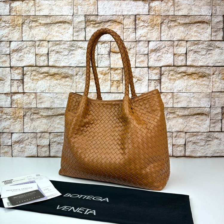 BOTTEGA VENETA YAVRULU TOTE TABA